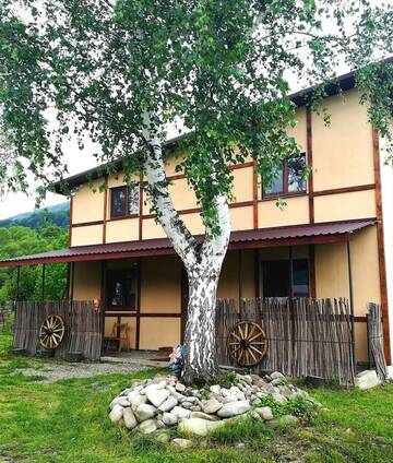 Фотографии Дома для отпуска Guest House Pisnya Karpat г. Сколе (Украина) №1 Фото Дома для отпуска Guest House Pisnya Karpat г. Сколе 1